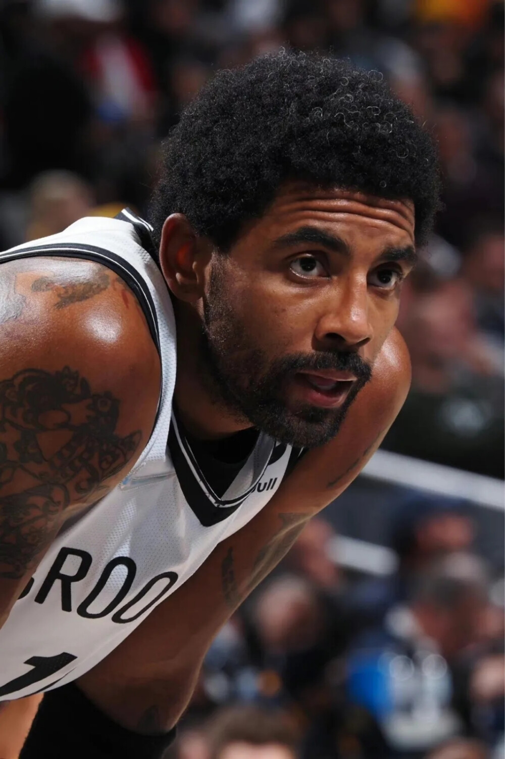 科尔谈巴特勒重摔在地：他说全身都疼，但他接管了比赛（科尔：巴特勒重摔后称全身疼痛，却仍接管比赛）