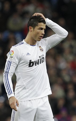 把赛车运动带回家乡，金彭携手赛车名将绘就体育+新图景（赛车回归家乡，金彭联手赛车名将共启体育+新篇章）